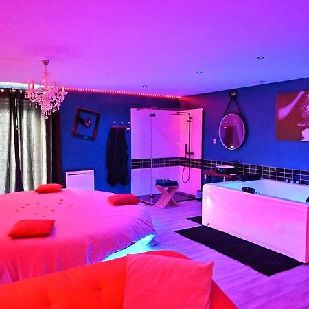 Nuit Insolite-Room Love Saint-Germain  Экстерьер фото
