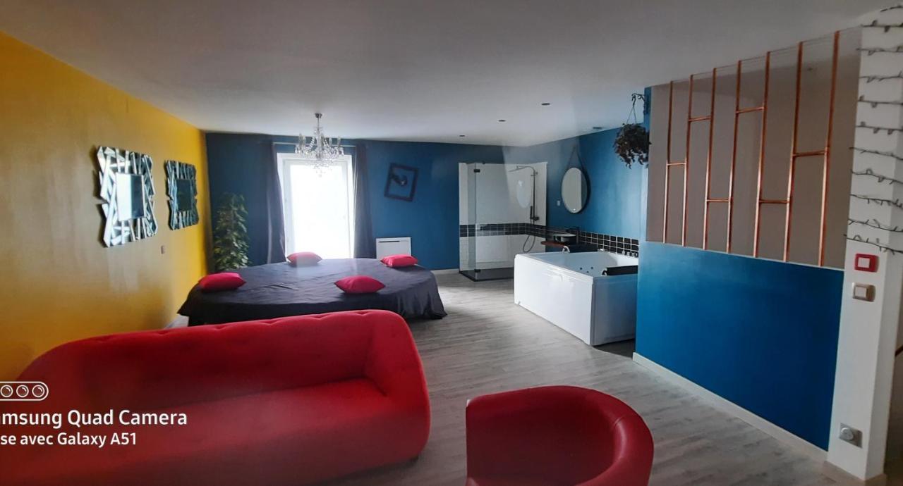 Nuit Insolite-Room Love Saint-Germain  Экстерьер фото