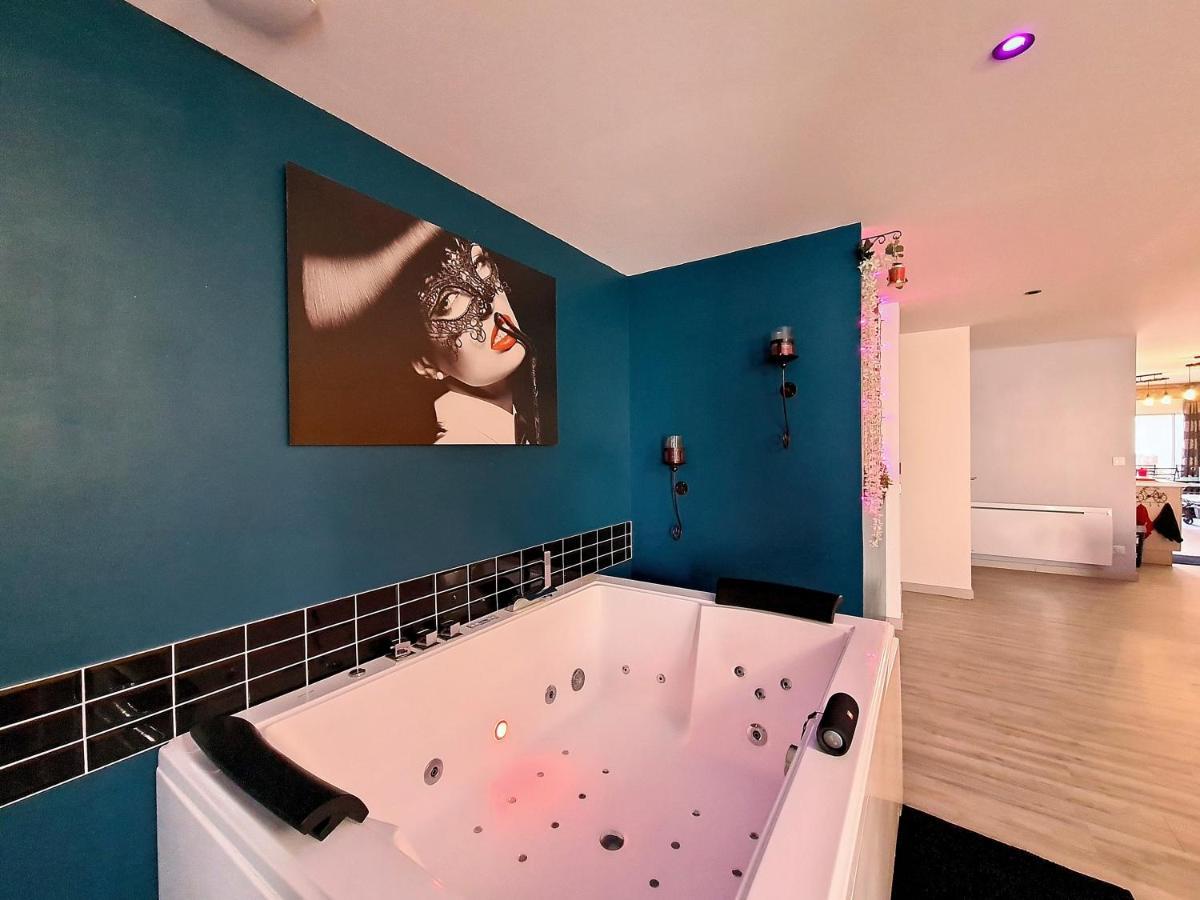 Nuit Insolite-Room Love Saint-Germain  Экстерьер фото