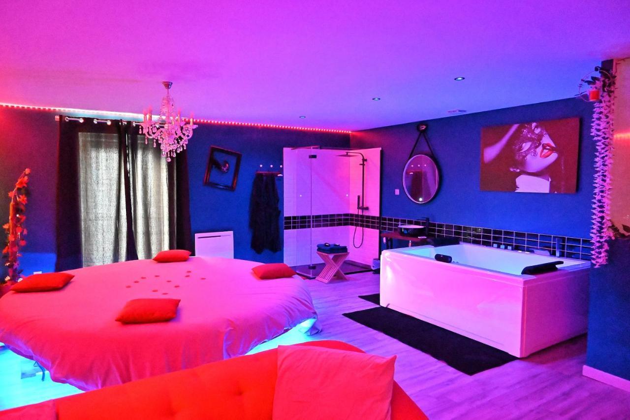Nuit Insolite-Room Love Saint-Germain  Экстерьер фото