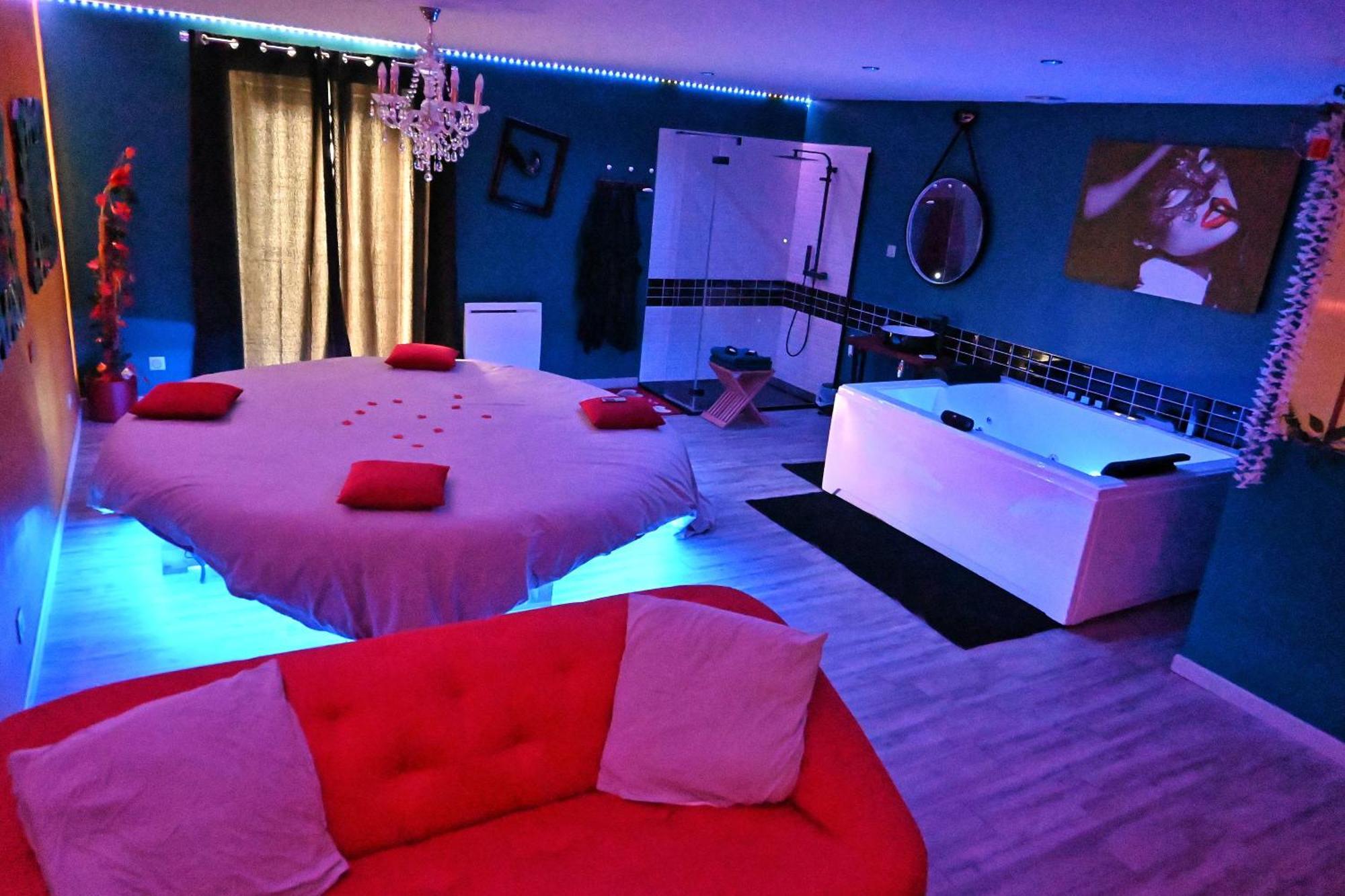 Nuit Insolite-Room Love Saint-Germain  Экстерьер фото