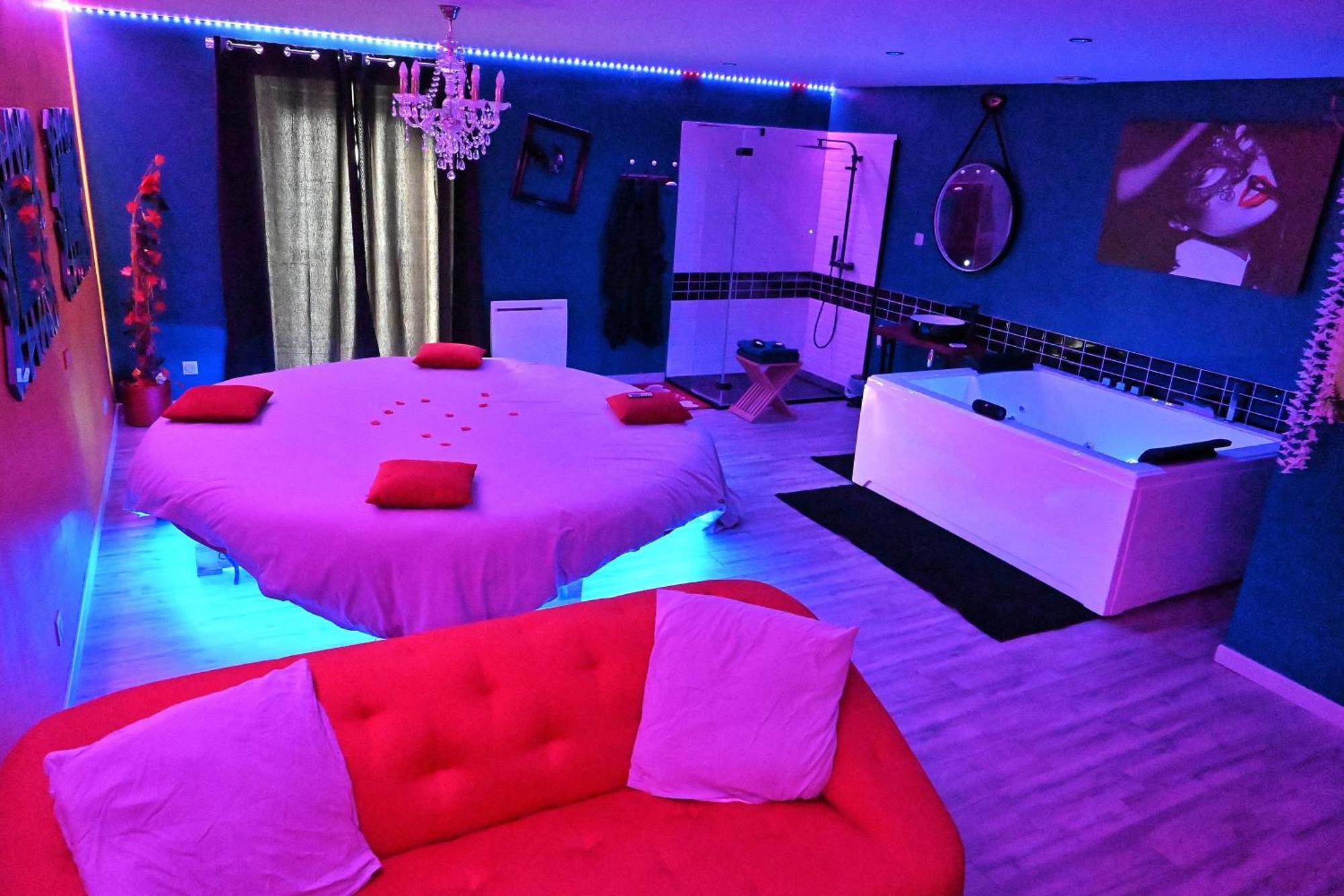 Nuit Insolite-Room Love Saint-Germain  Экстерьер фото